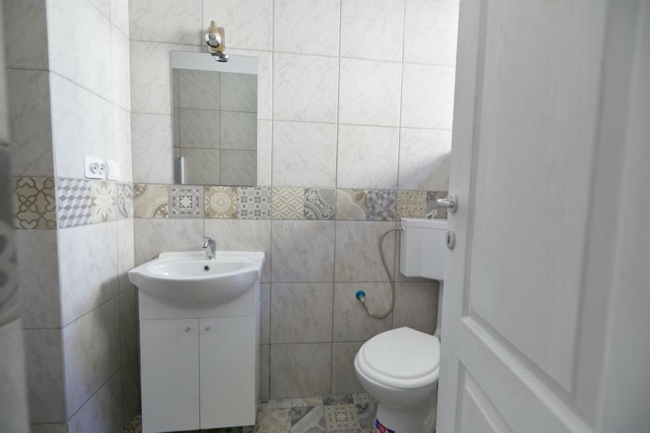 Stanford Apartments Bucureşti Ngoại thất bức ảnh